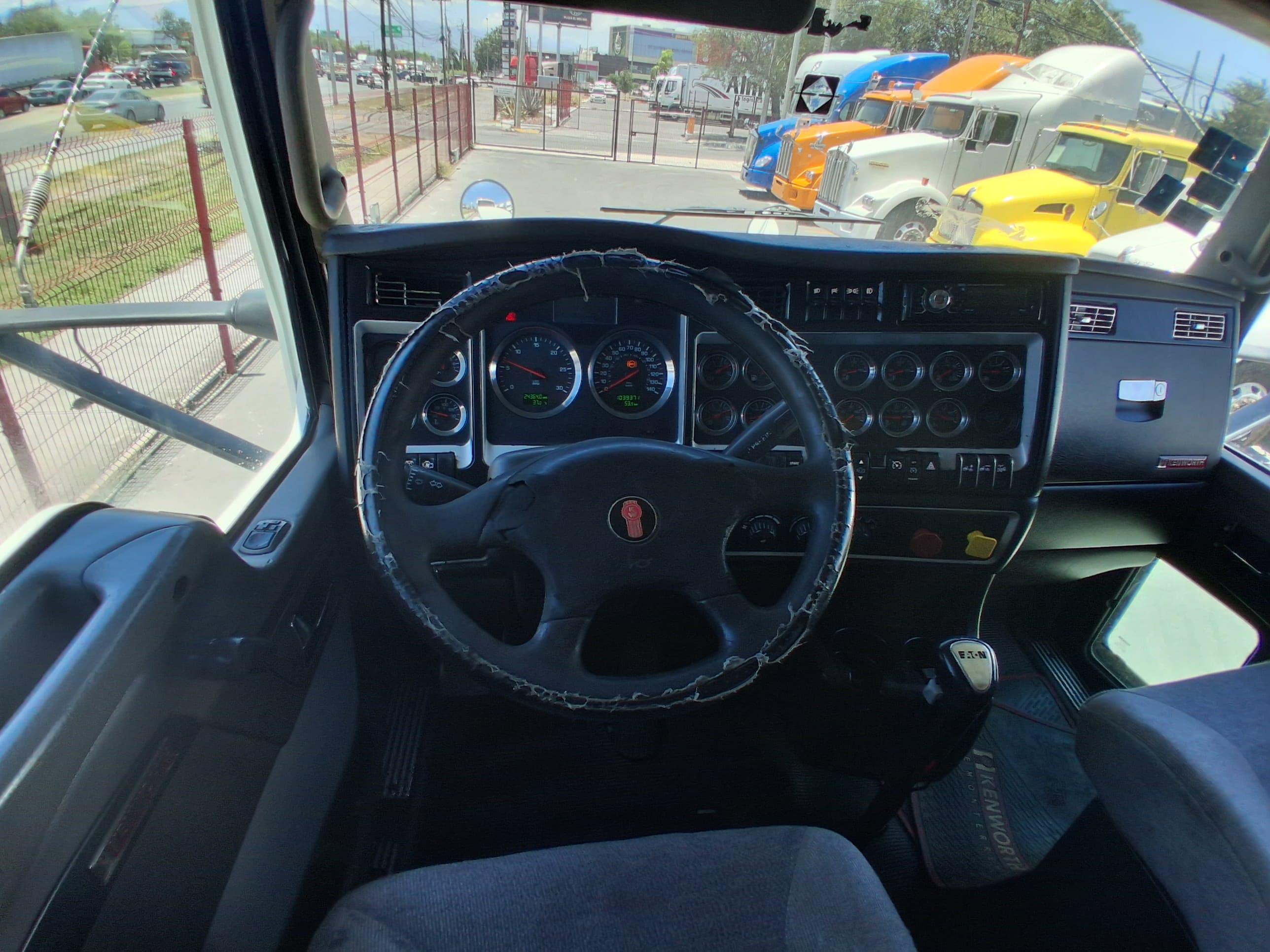 Kenworth T660 MX13 Paccar
